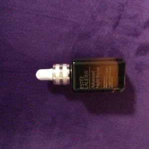 NWT! Estee Lauder  advanced night repair. Full size product.